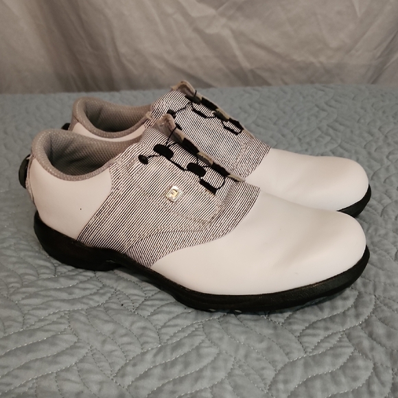 FootJoy Shoes - Women's FootJoy Dryjoys In Size 8.5M BOA White Black Golf